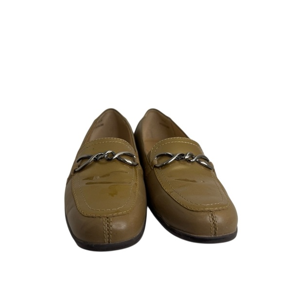 Trotters Gold Loafers Size 7.5 - Picture 1 of 4